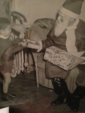 Why is 1950s Era Santa Always so Dang Creepy?!