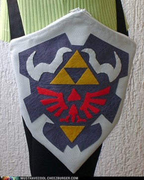 Legend of Zelda Ocarina Of Time Hylian Shield Purse