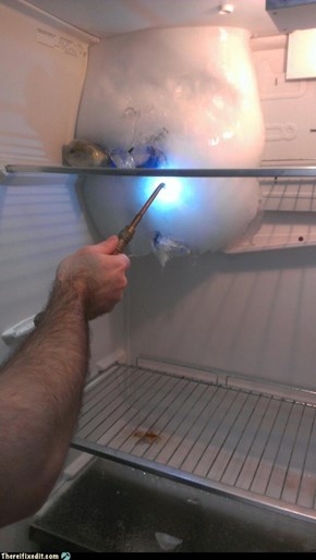 De-icing the refrigerator