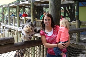 Giraffe Photobomb