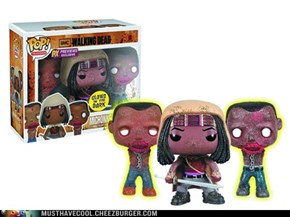 Walking Dead Michonne with Glow in Dark Zombies!