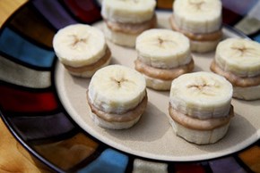 Make Your Own Tasty Banana-Peanut Butter Snacks!