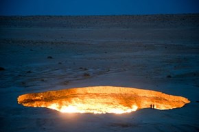 Darvaza Gas Crater, Turkmenistan