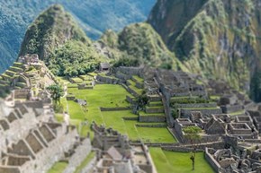 Tilt-Shift Photography Makes Even the Most Grand Things Look Tiny