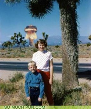 THIS IS PHOTOBOMB.