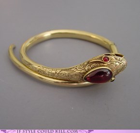 Ring of the Day: Not Even Trying
