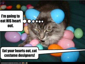 Eat your hearts out, cat costume designers!